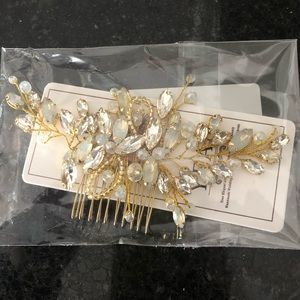 Yean Vintage Wedding Hair Comb. Gold.